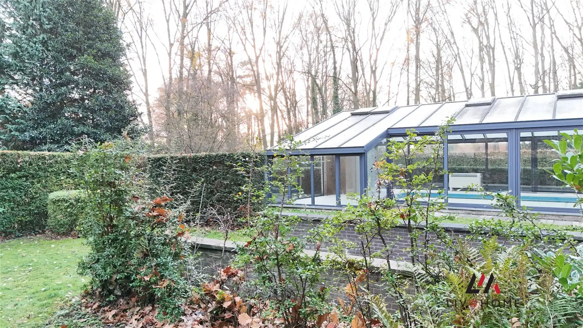 ZEER CHARMANTE VILLA MET OVERDEKT ZWEMBAD EN UNIEKE LIGGING! foto 5