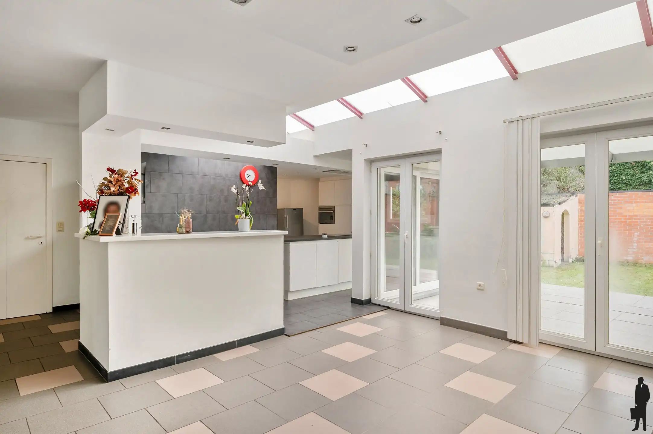 Op te frissen HOB pal in centrum! foto 9