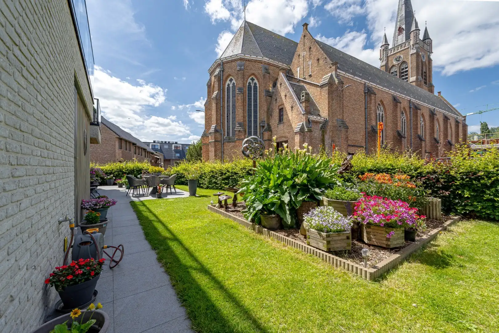 Ruim, lichtrijk gelijkvloers appartement met 3 slaapkamers, garage en zonnige tuin te Beselare foto 3