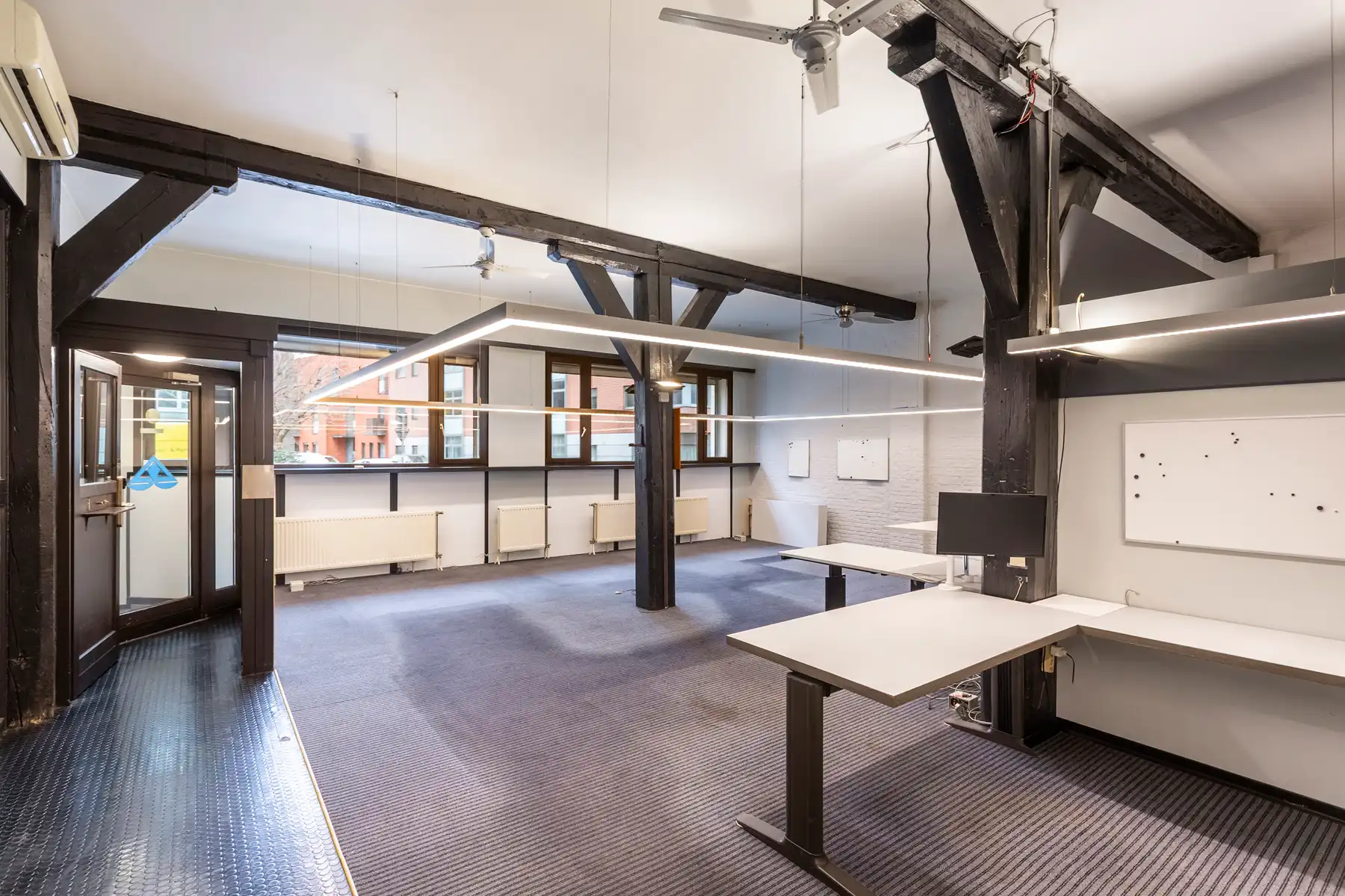 Gelijkvloerse kantoorruimte op toplocatie! foto 4