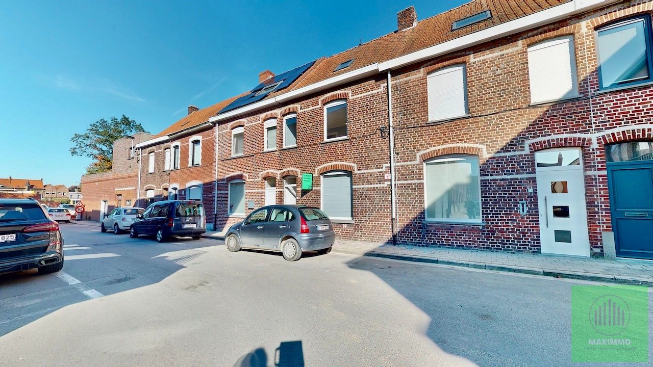 Te koop: Charmante woning in rustige straat te Lauwe foto 1