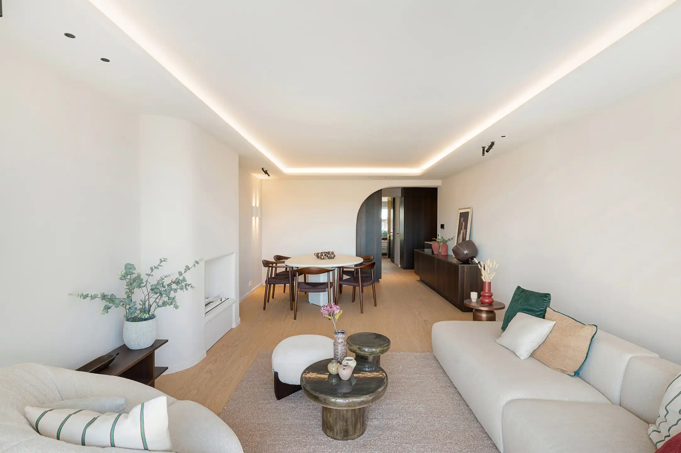 Lichtrijk gerenoveerd appartement met open zichten  foto 7