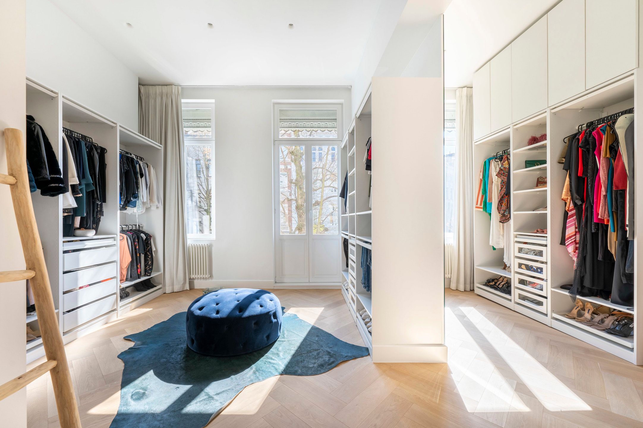 Indrukwekkend herenhuis op een toplocatie te Antwerpen Zuid. foto 18