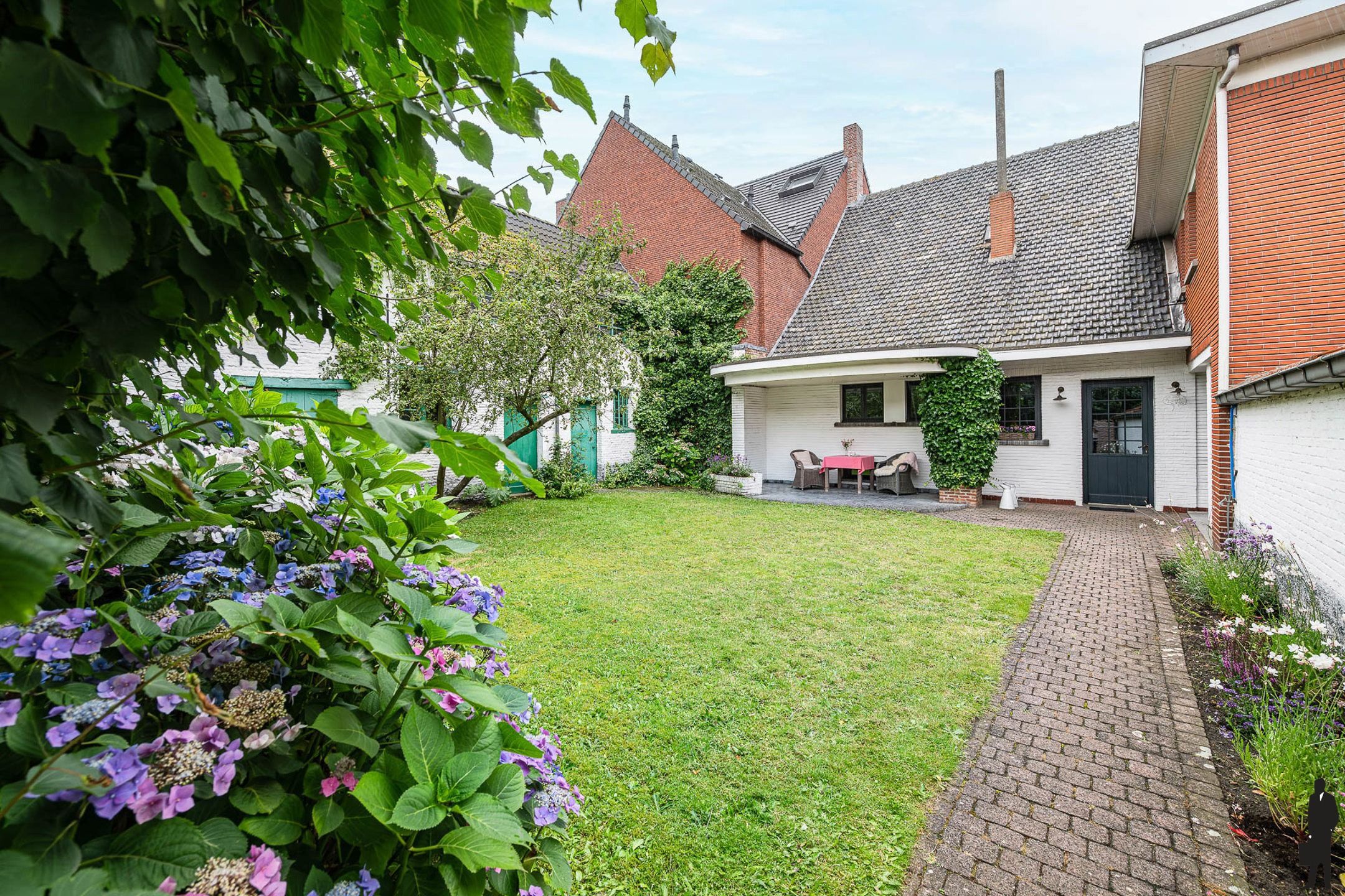 Historische hoeve met bijgebouwen!  foto 23