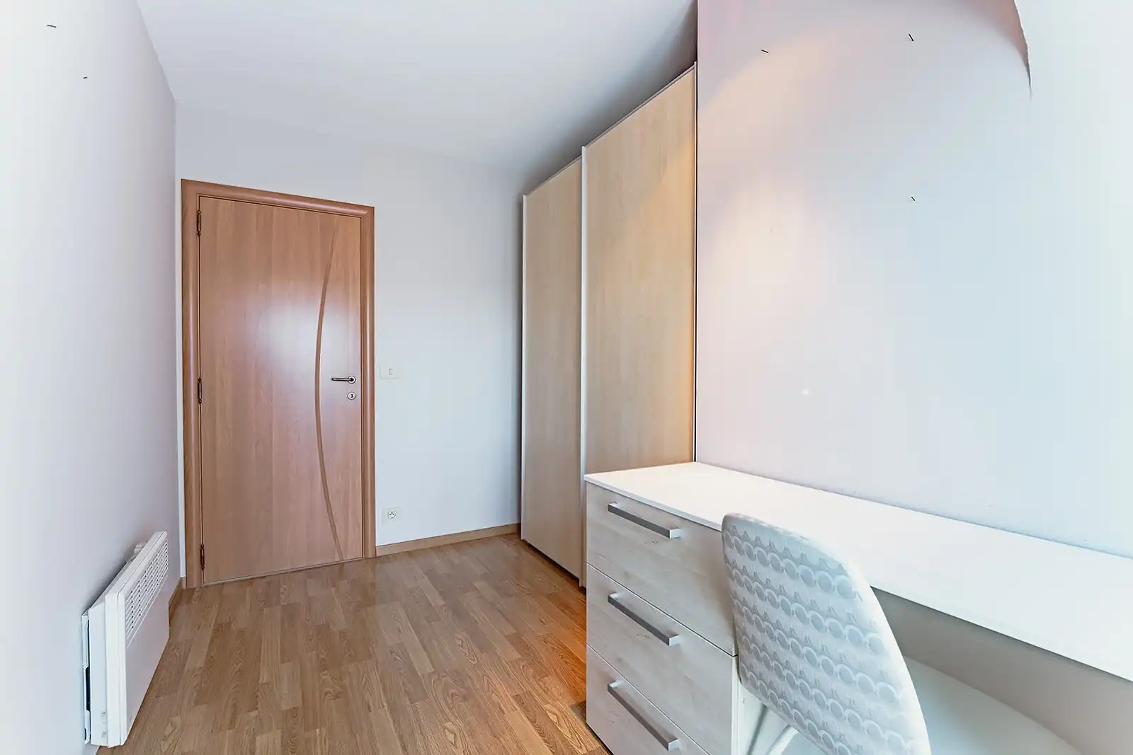 Instapklaar 2 slaapkamer appartement gelegen in De Haan op wandelafstand van het strand en het centrum. foto 19