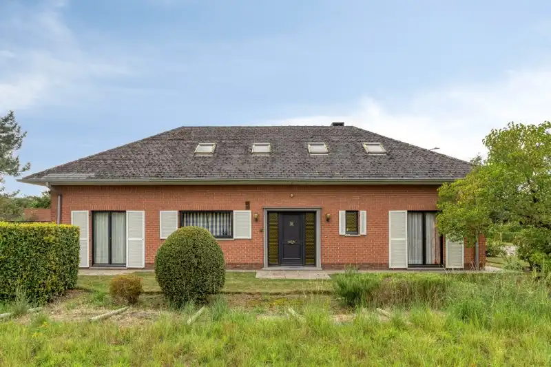 RUIME VRIJSTAANDE WONING MET BIJZONDER VEEL POTENTIEEL OP 832 m² foto 4