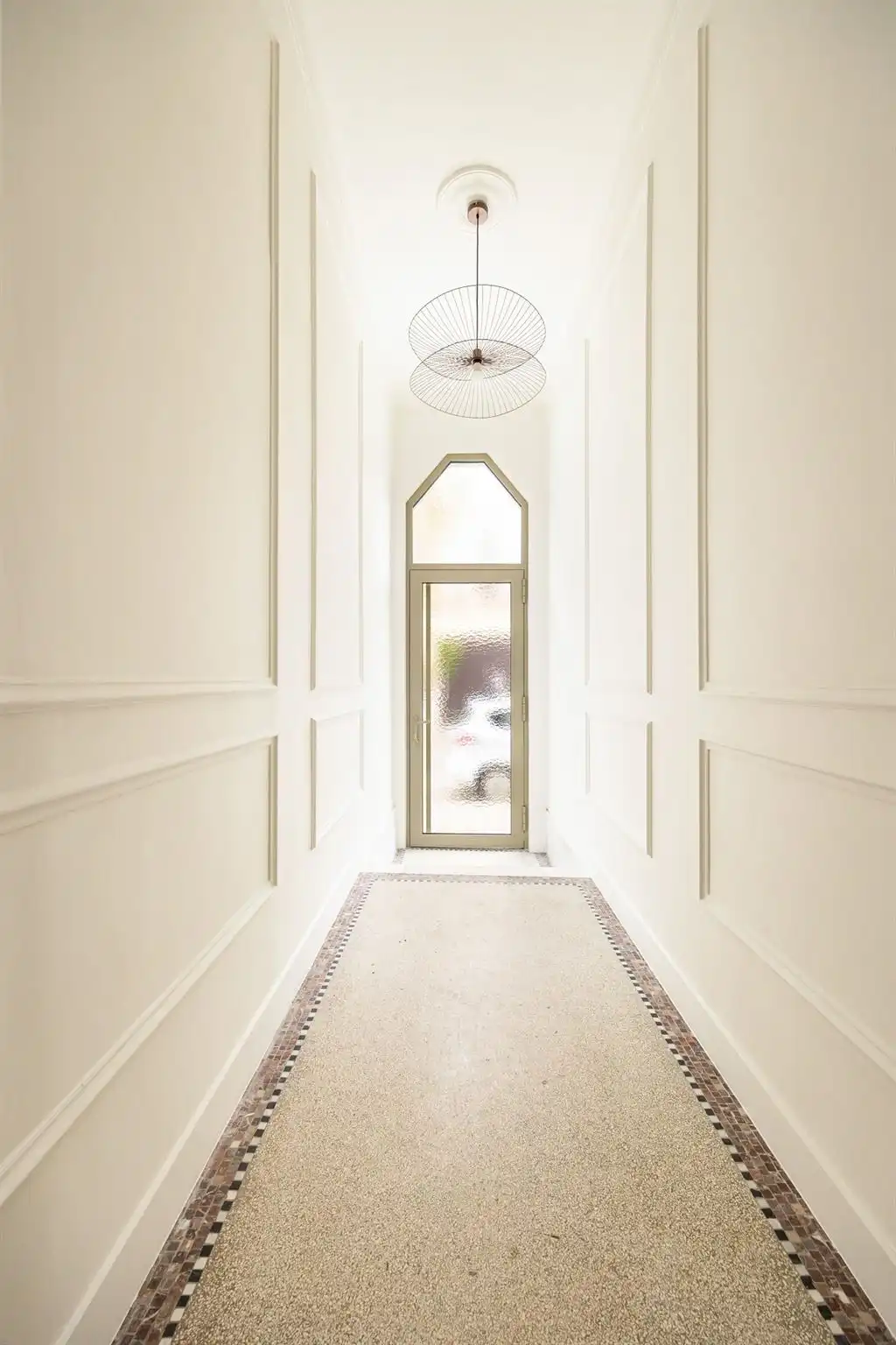 Hoogwaardig gerenoveerd herenhuis vlakbij Zurenborg foto 14