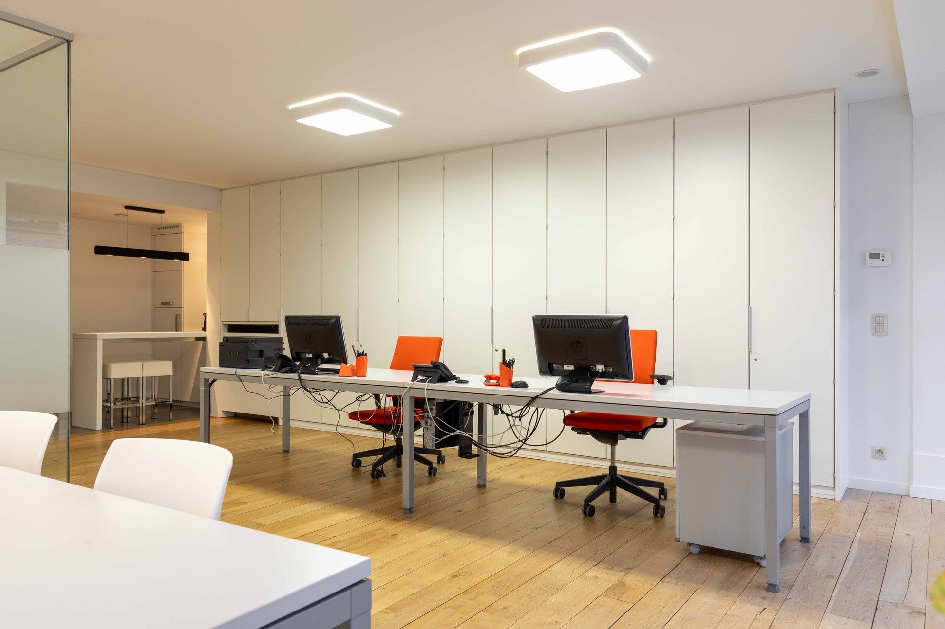 Woning met kantoor/winkel en magazijn/loods te koop in het centrum van Meulebeke. foto 5