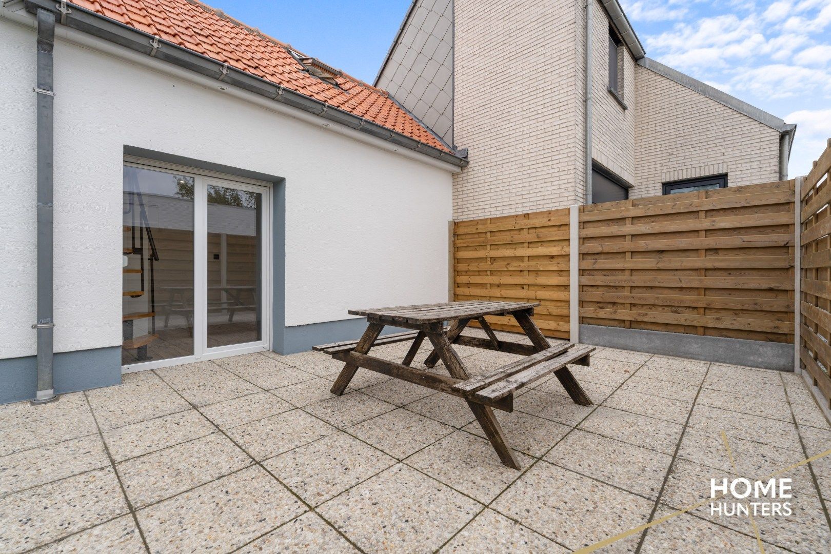 Gerenoveerde woning met 3 slaapkamers, zonnige tuin en een garage foto 8