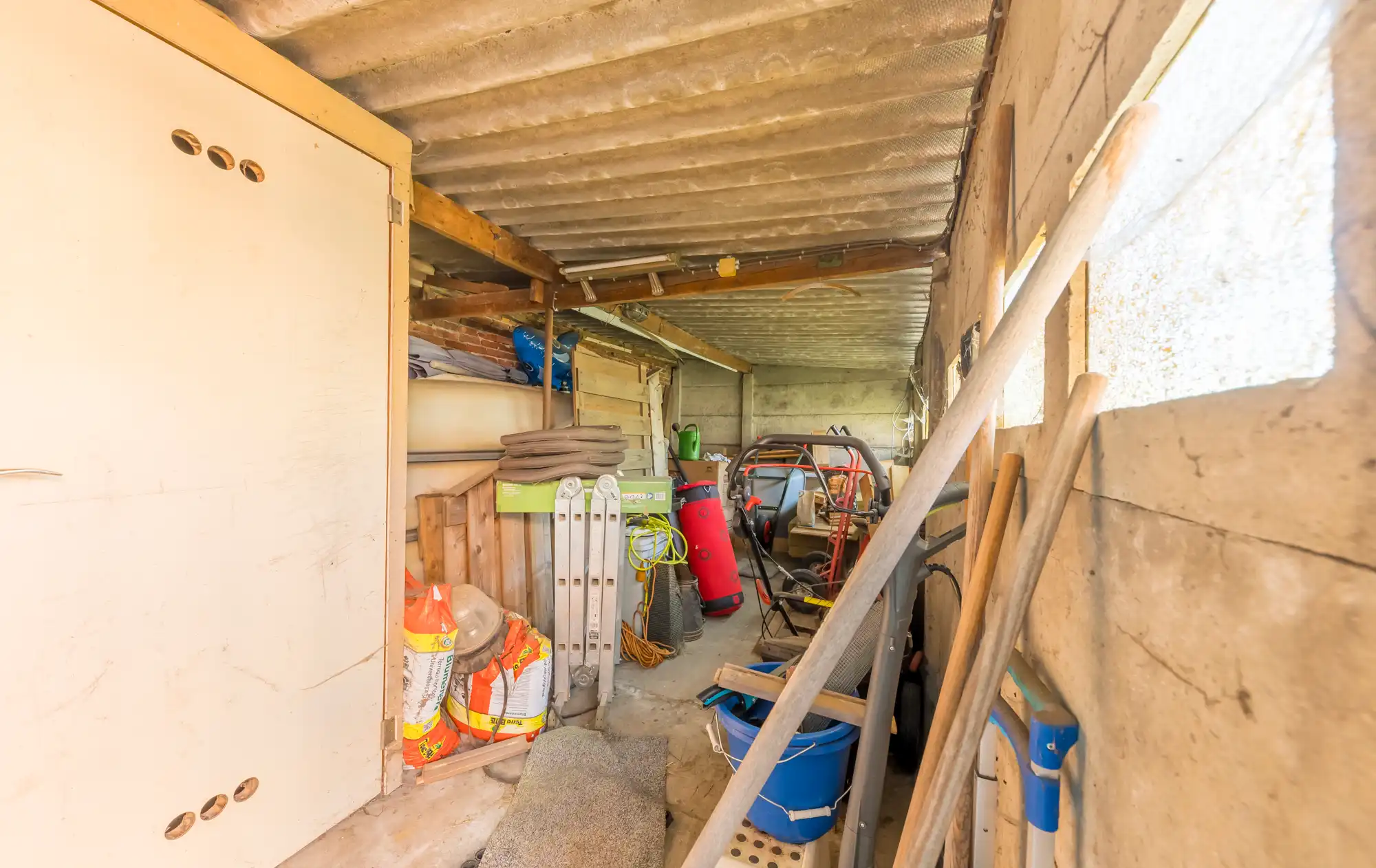 TE KOOP: 4-slaapkamerwoning op zeer gunstige locatie in Gerdingen foto 17