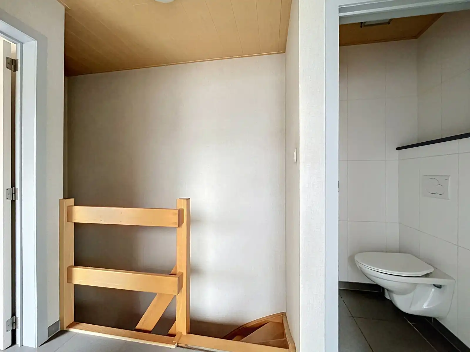 Ruim duplex appartement -  €995 + €50 vaste kosten foto 19