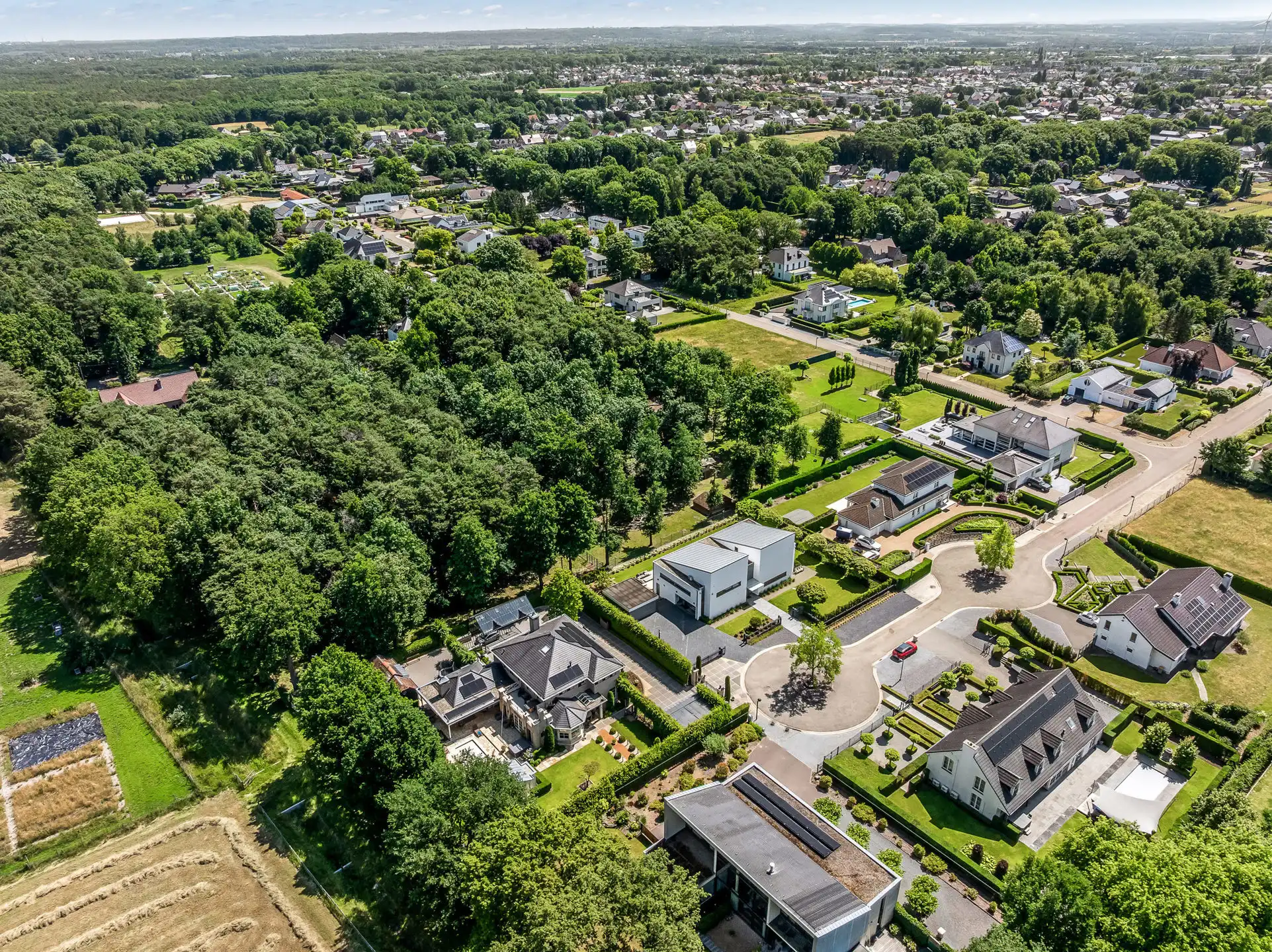 Hoogstaande villa met binnenzwembad te Lanaken foto 51