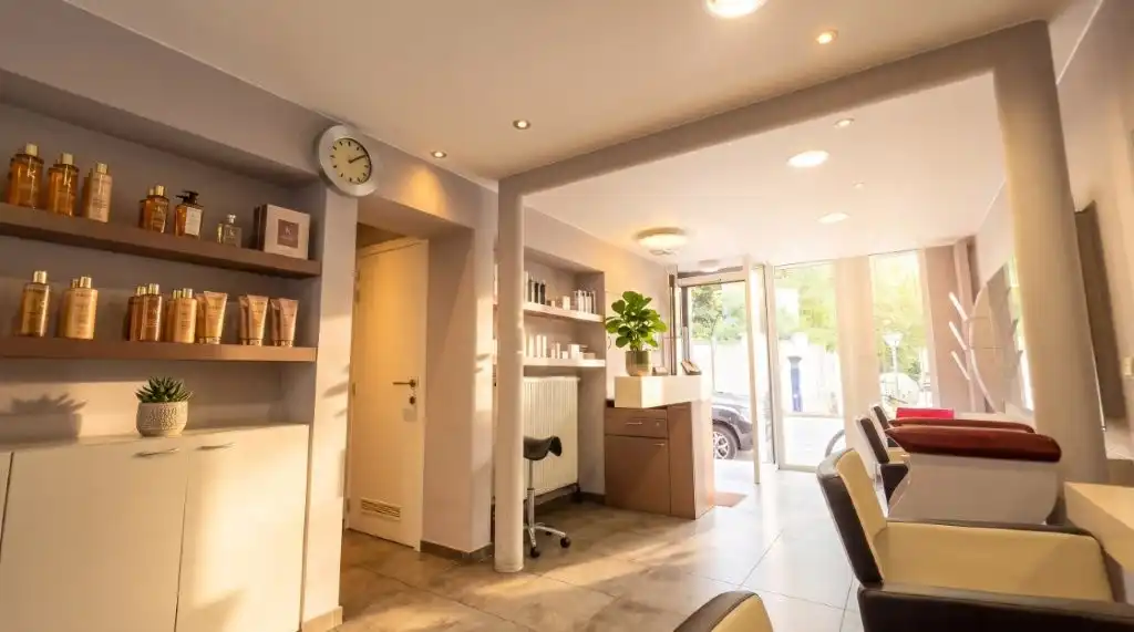 Commercieel pand met WOONST, praktijk, vrij beroep + duplex app foto 3