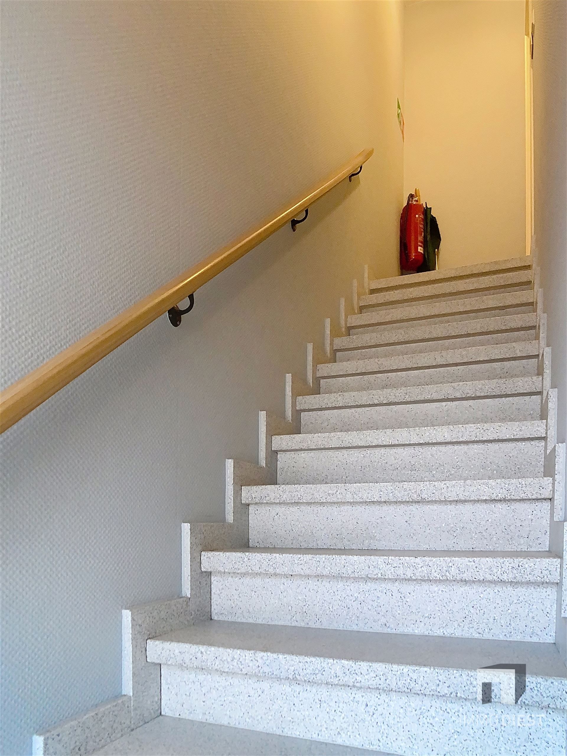 Appartement met 2 slpk & garage foto 3