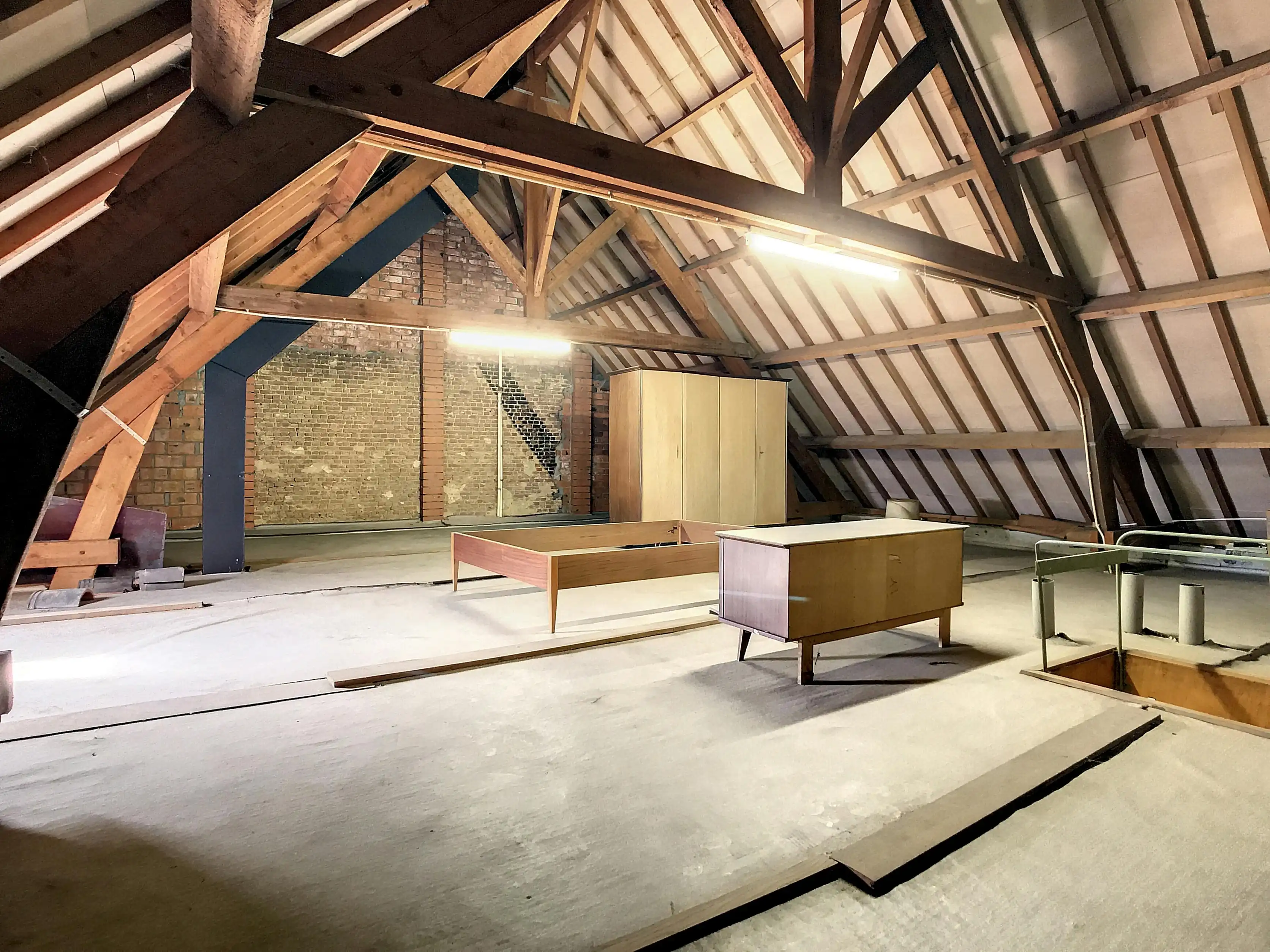 Te renoveren handelspand met appartement en tuin in Bazel foto 14