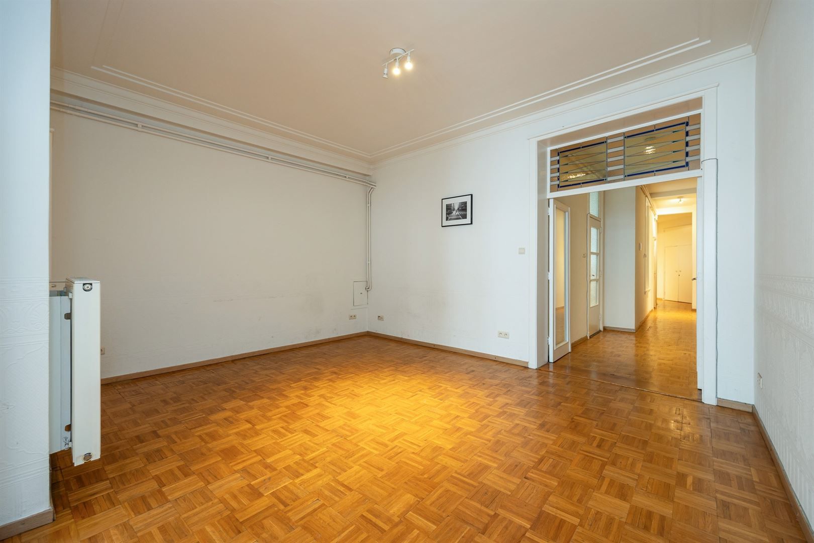 Op te frissen appartement in befaamde Meirbuilding foto 8
