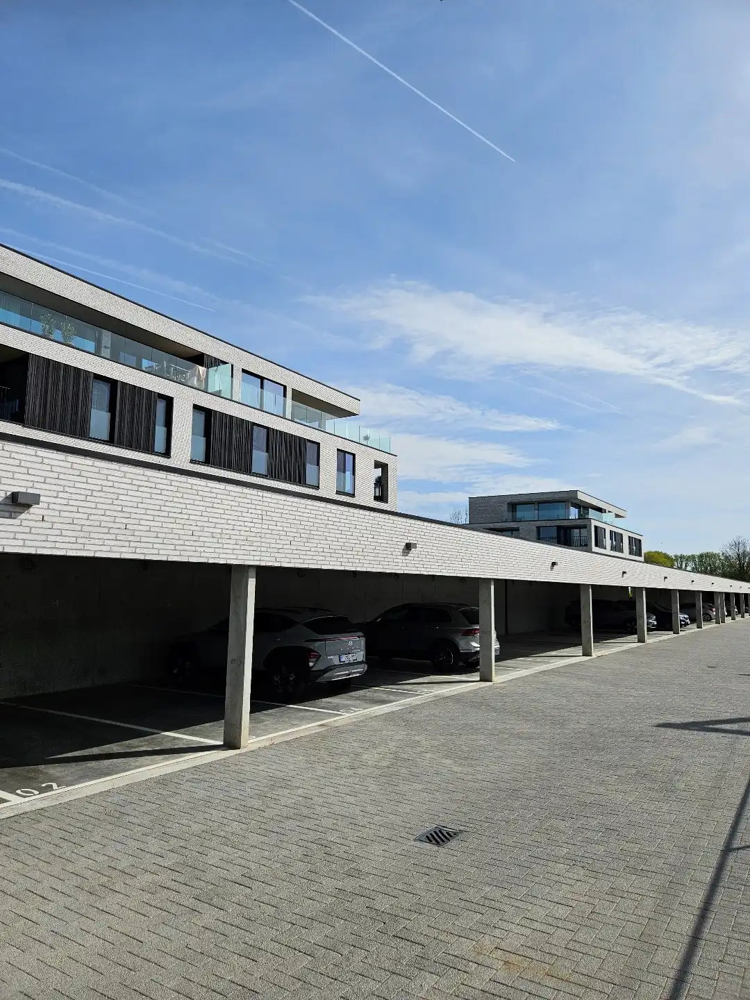 Carports te koop aan het station van Vichte! foto 3