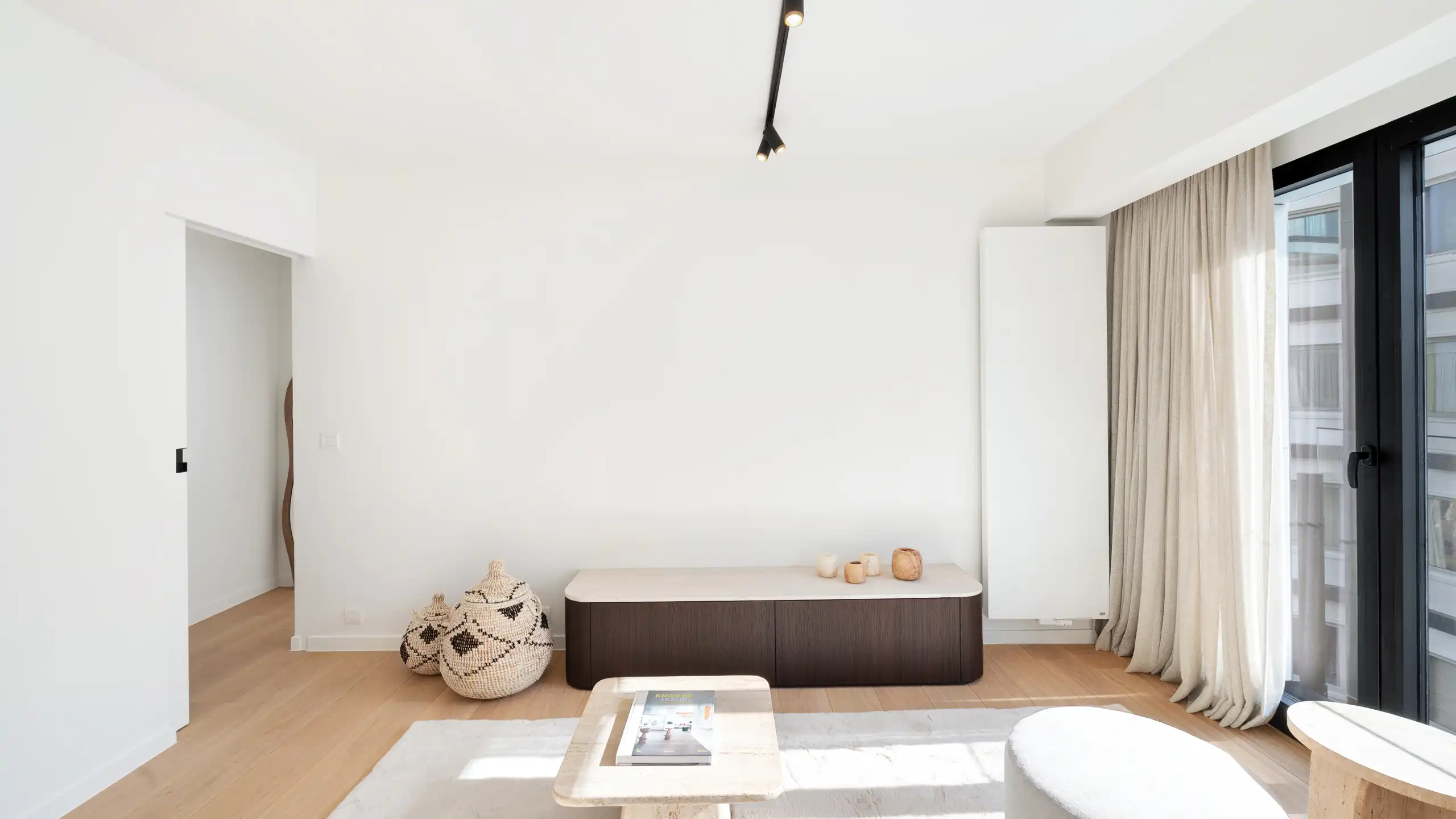 Lichtrijk appartement in hartje Zoute nabij Driehoeksplein foto 9