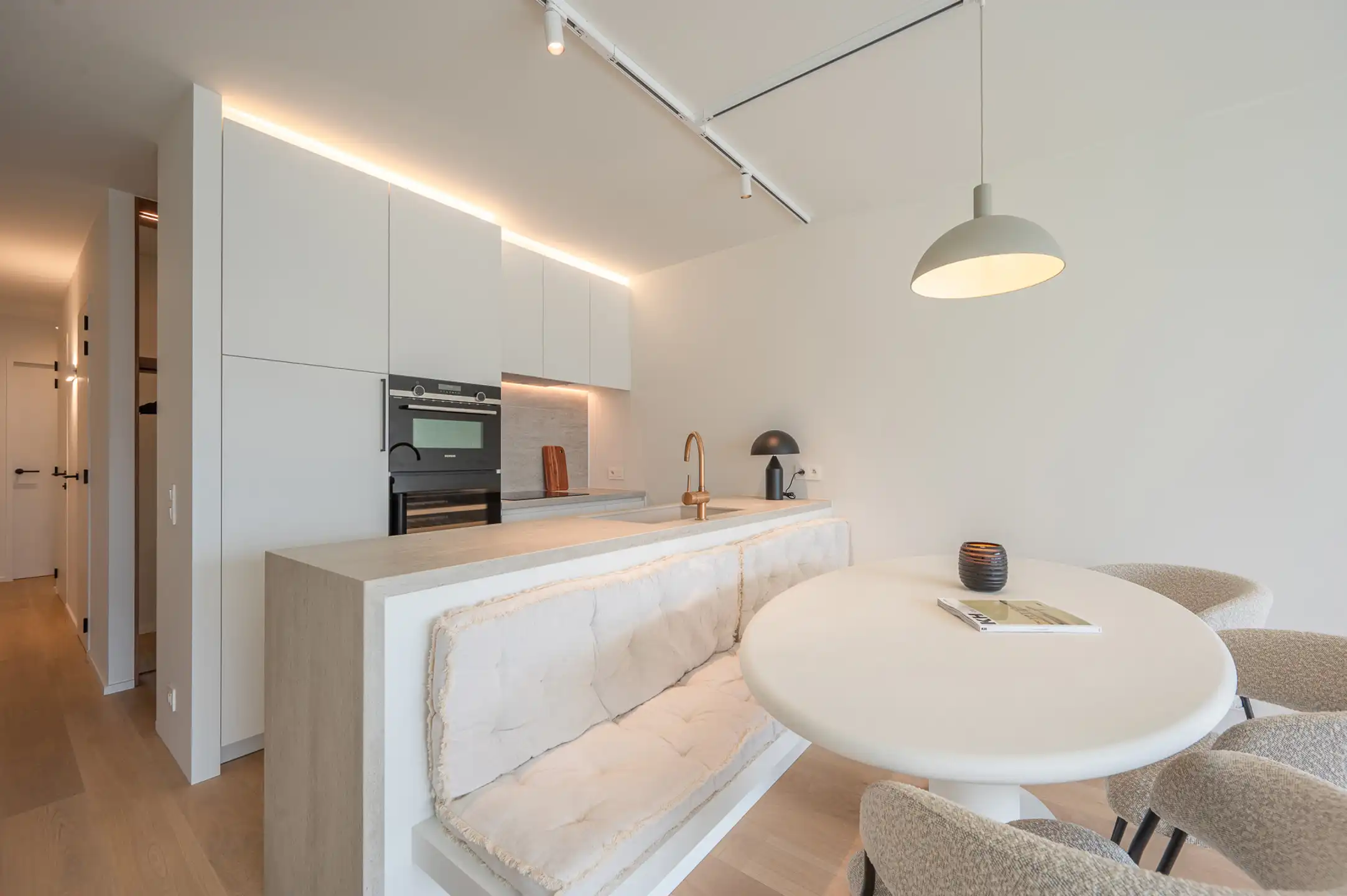 Stijlvol ingericht appartement met zonneterras – Kustlaan foto 8