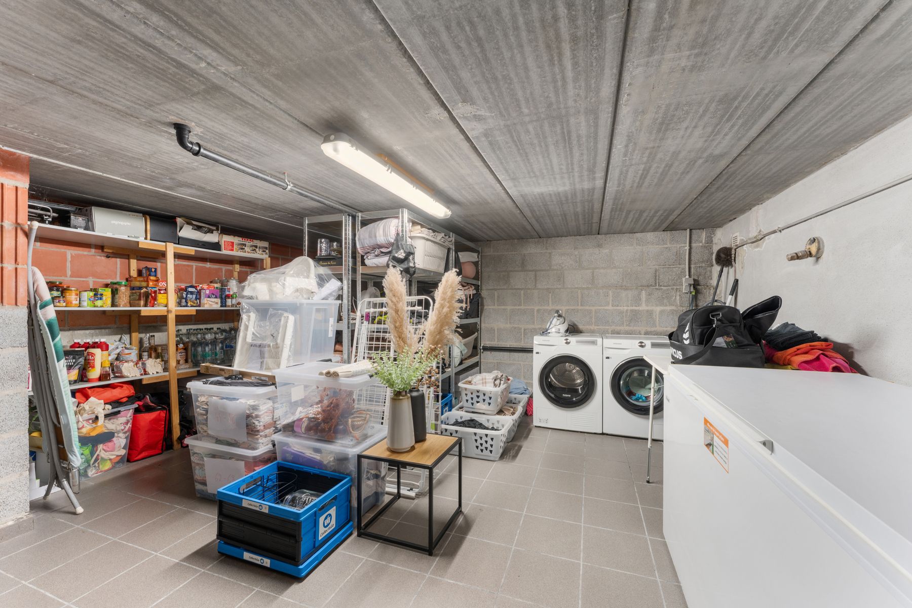 Instapklare woning  met 4 slpk, garage en stadstuin foto 19