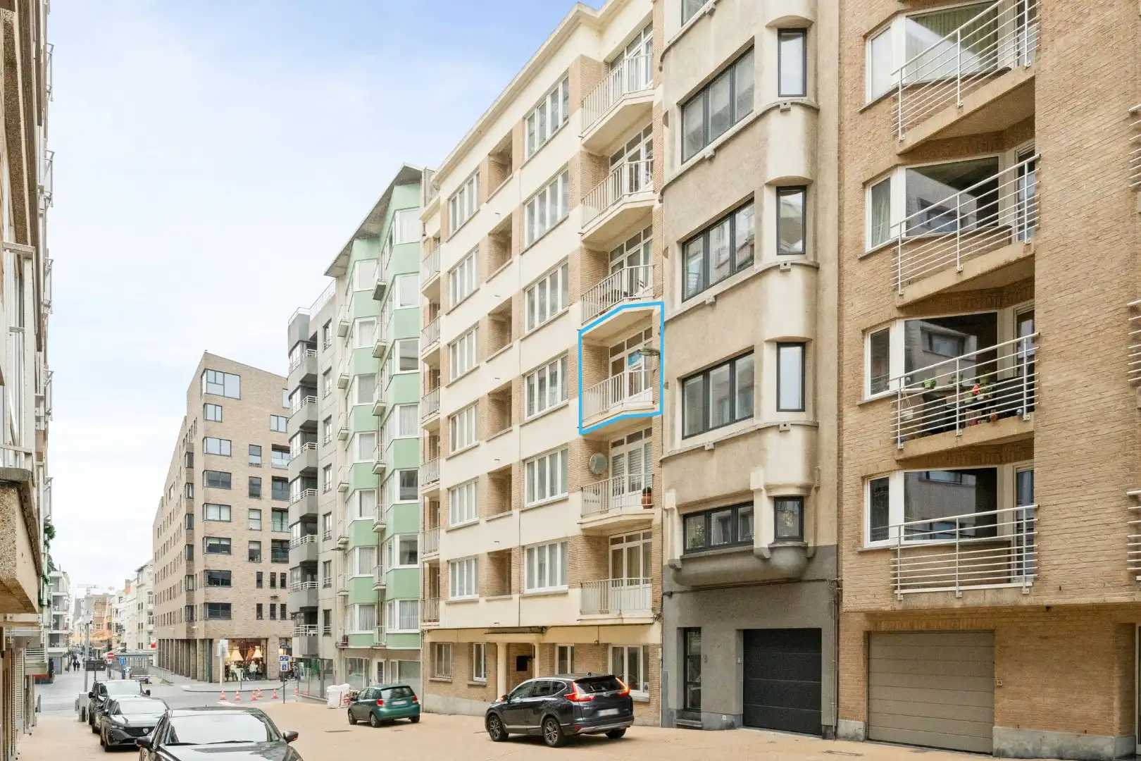 Met zorg gerenoveerd appartement op prachtige ligging met lateraal zeezicht en gunstig EPC label B foto 24