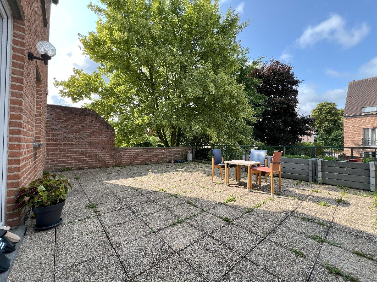 Ruime stadswoning te Diest : 3 slpks, terras, garage foto 4