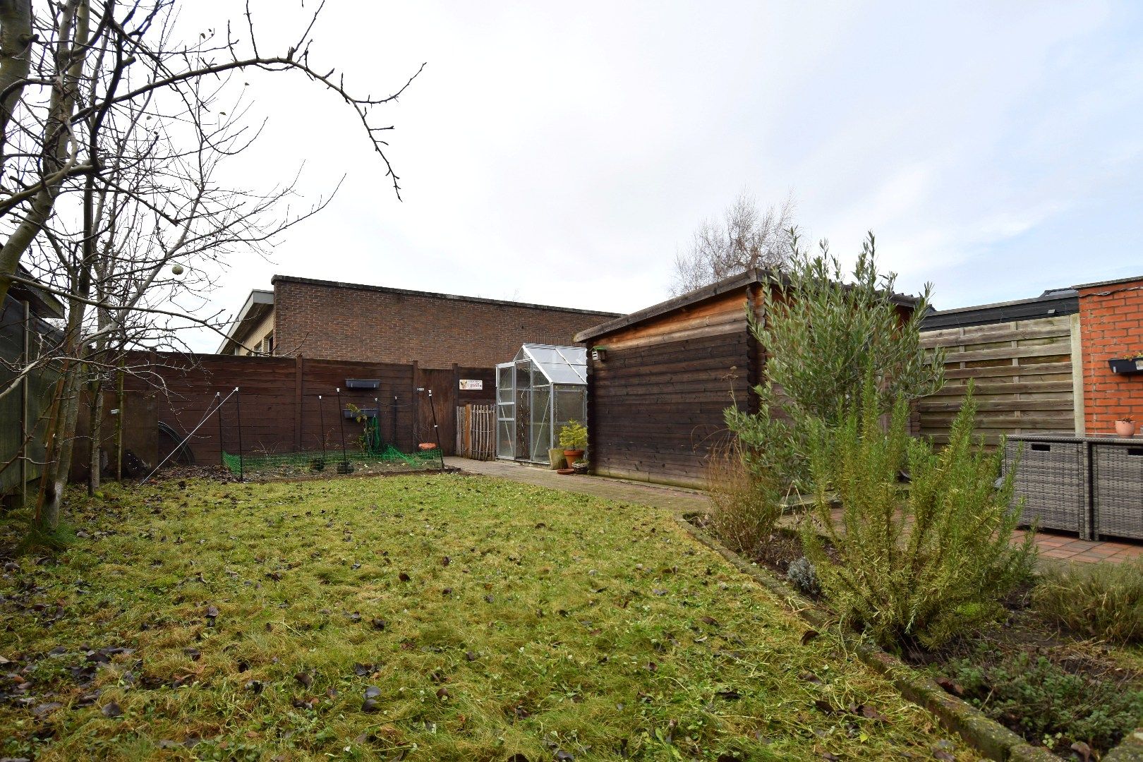 Instapklare woning met 3 slaapkamers, tuin en inpandige garage te koop in Gullegem foto 16