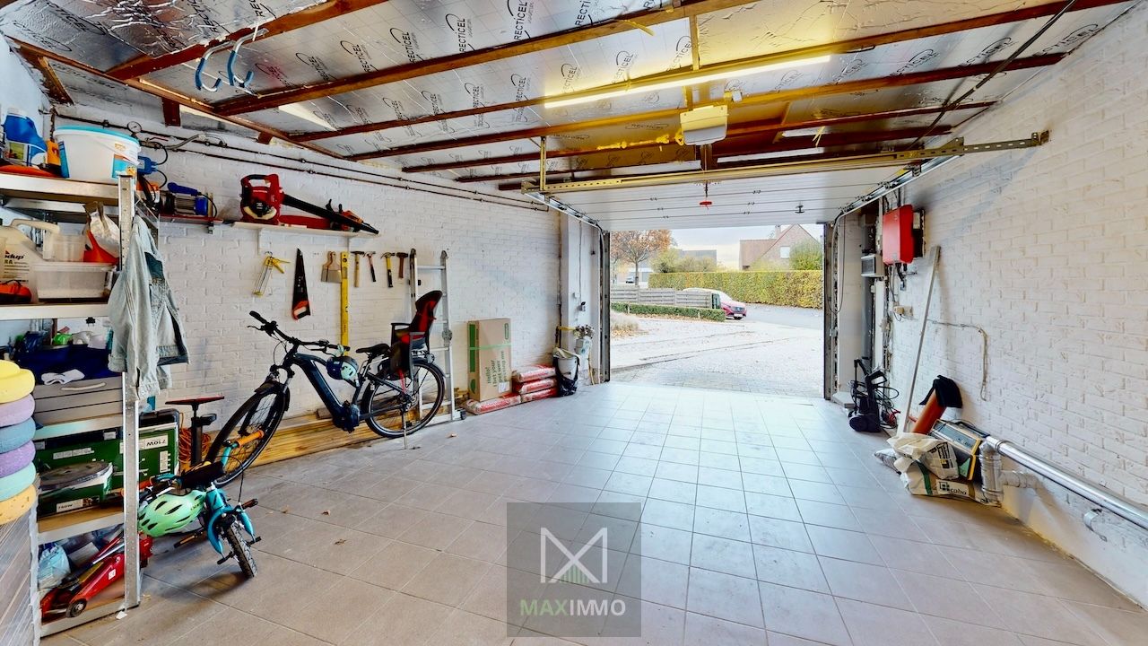 Instapklare gezinswoning met tuin en grote garage in Aalbeke foto 18