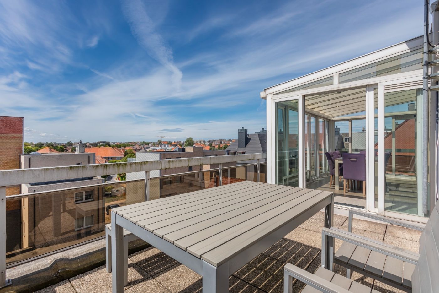 Centraal gelegen penthouse met 2 slaapkamers en zonnige terrassen foto 14