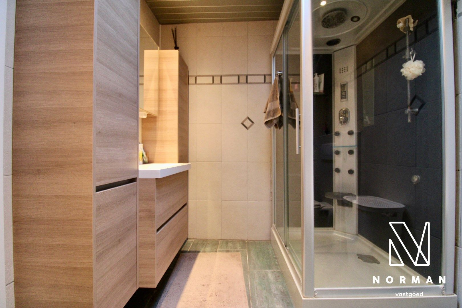 Instapklare woning in rustige straat te Rumbeke foto 10