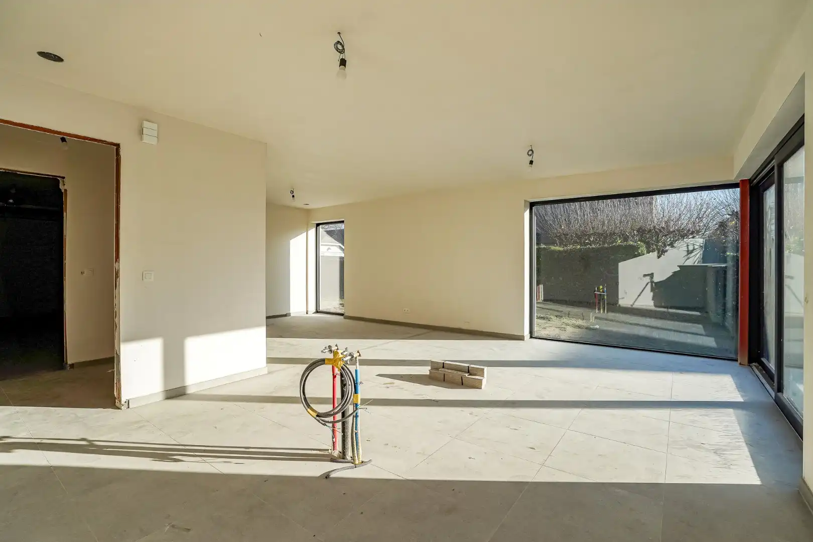 Stijlvol wonen in het centrum van Eernegem foto 3