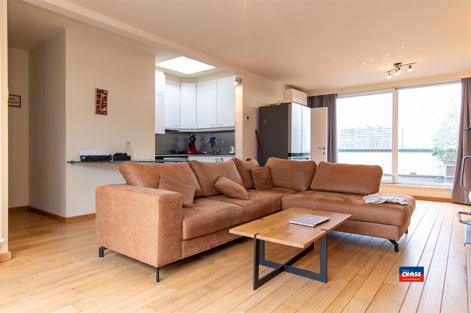 Dakappartement met 2 slpks, terras van 150m² en garagebox foto 3