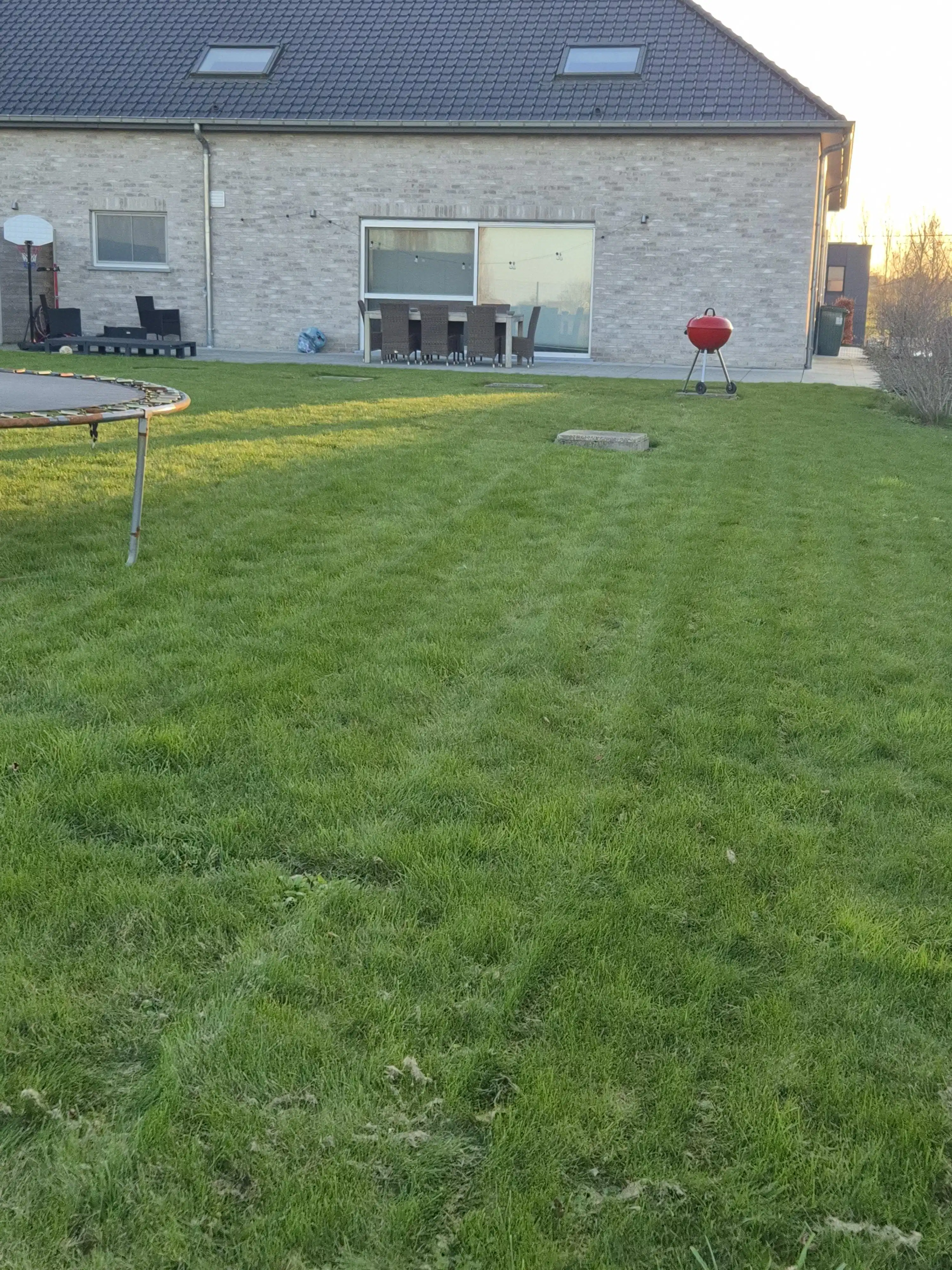 Prachtige nieuwbouwwoning van 195m² met terras v 40m², tuin, zonnepanelen en twee staanplaatsen. Aanrader! foto 20