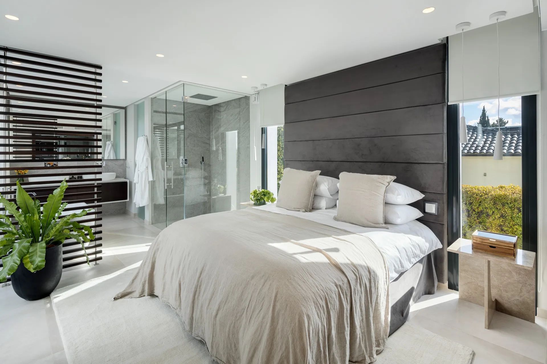 Moderne luxe aan de golfbaan – villa met adembenemend uitzicht in het hart van Nueva Andalucía foto 8