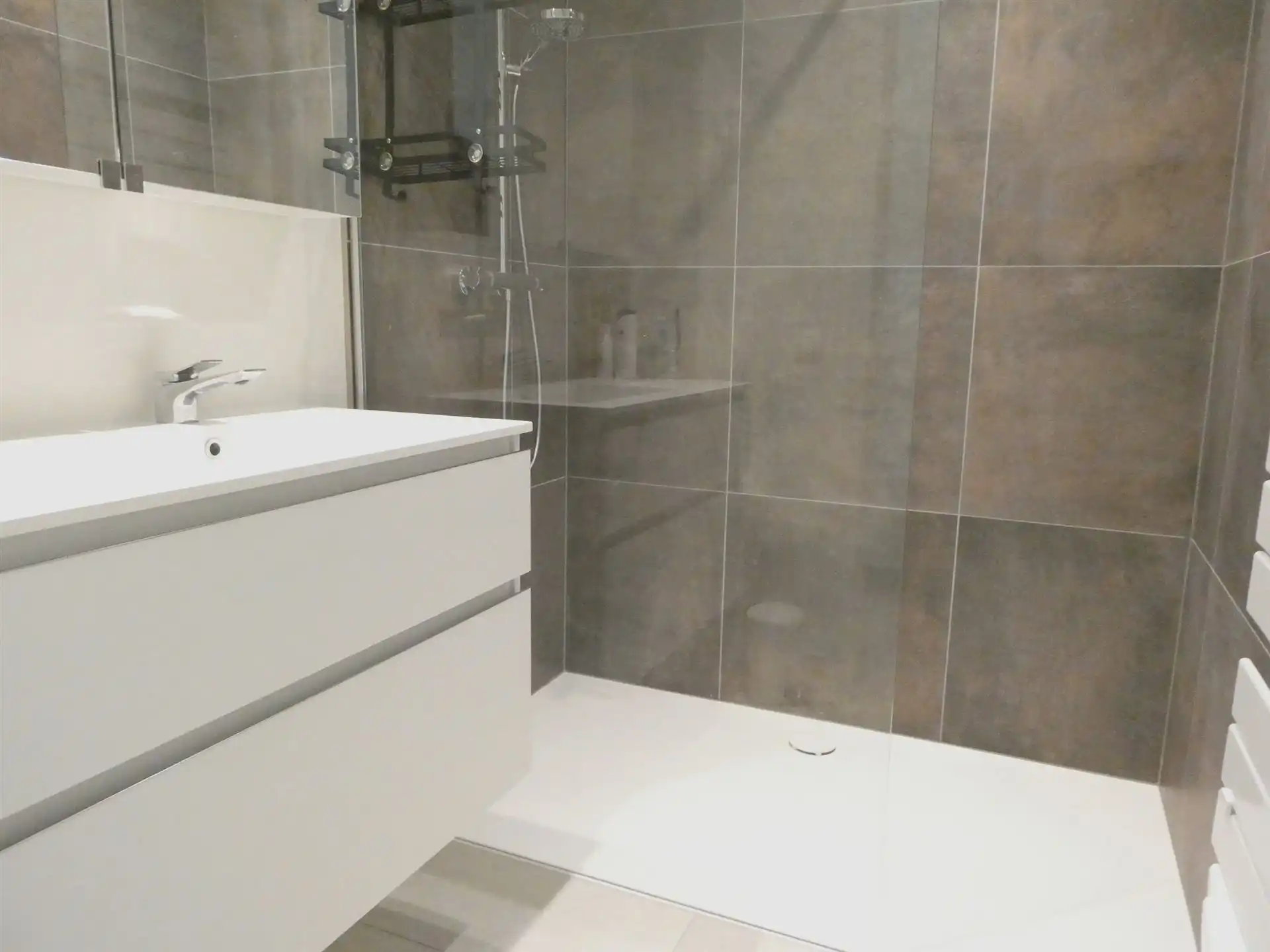 GEMEUBELD APPARTEMENT / WENDUINE foto 11