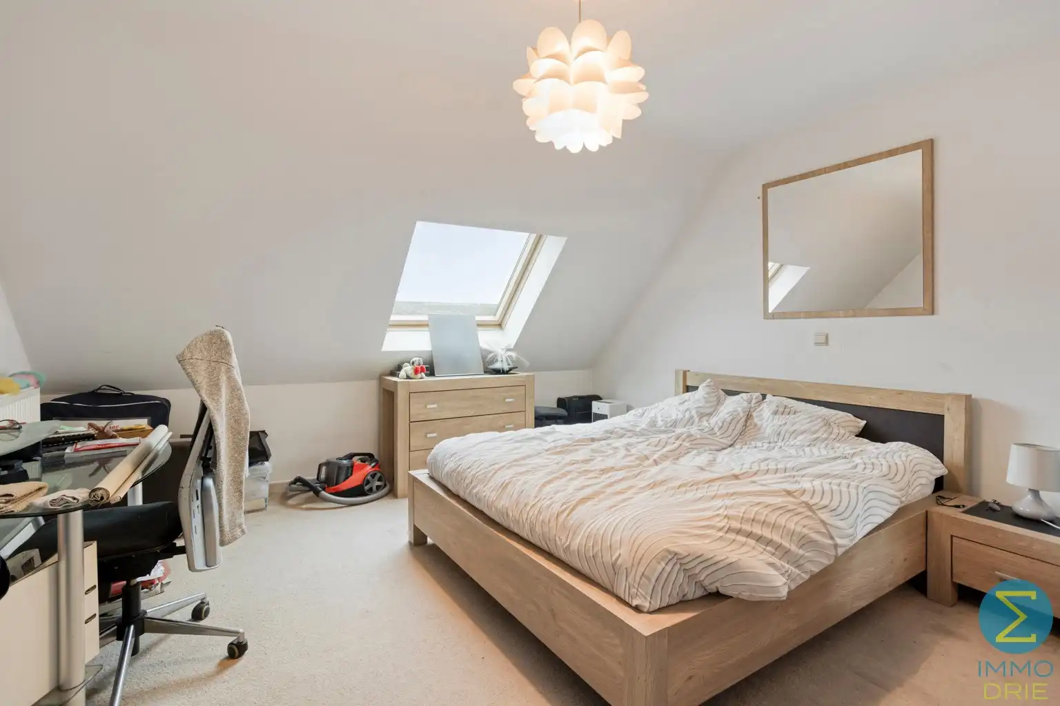 Gezellig dakappartement met 1 slaapkamer, terras en carport. foto 15