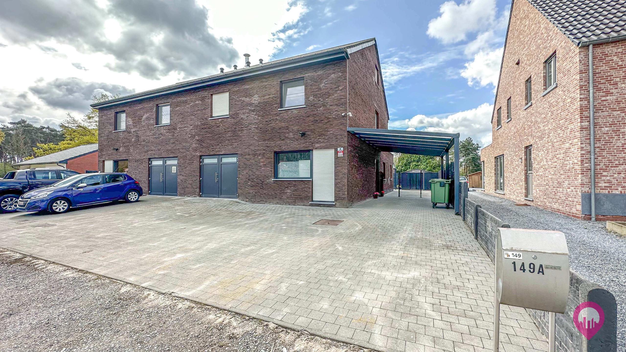 Ruime woning van 278m² met 5 slpks, volledig afgewerkt ! foto 2