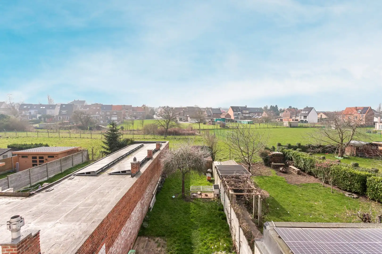 Instapklare woning met 4 slaapkamers en tuin te Huizingen foto 25