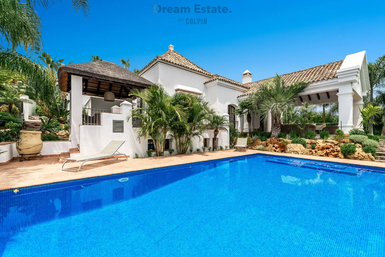 Een werkelijk prachtige Andalusische villa tegenover de golf te Benahavis regio. foto 20