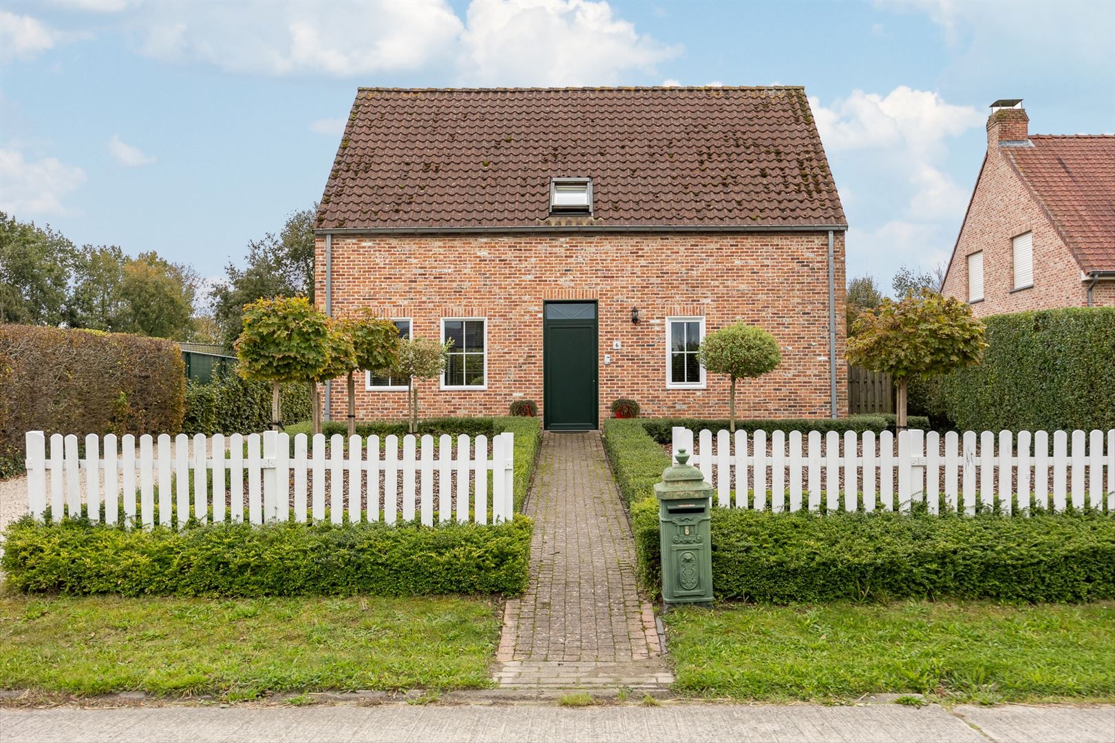 Huis foto {{pictureIndex}}