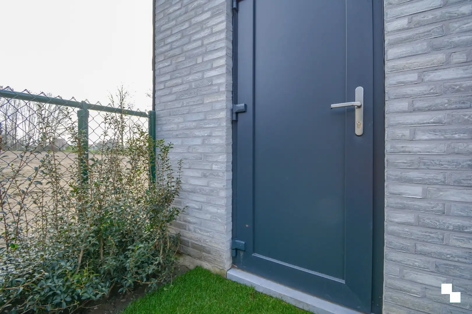 Volledig afgewerkte nieuwbouwwoning met carport te Sleihage foto 20