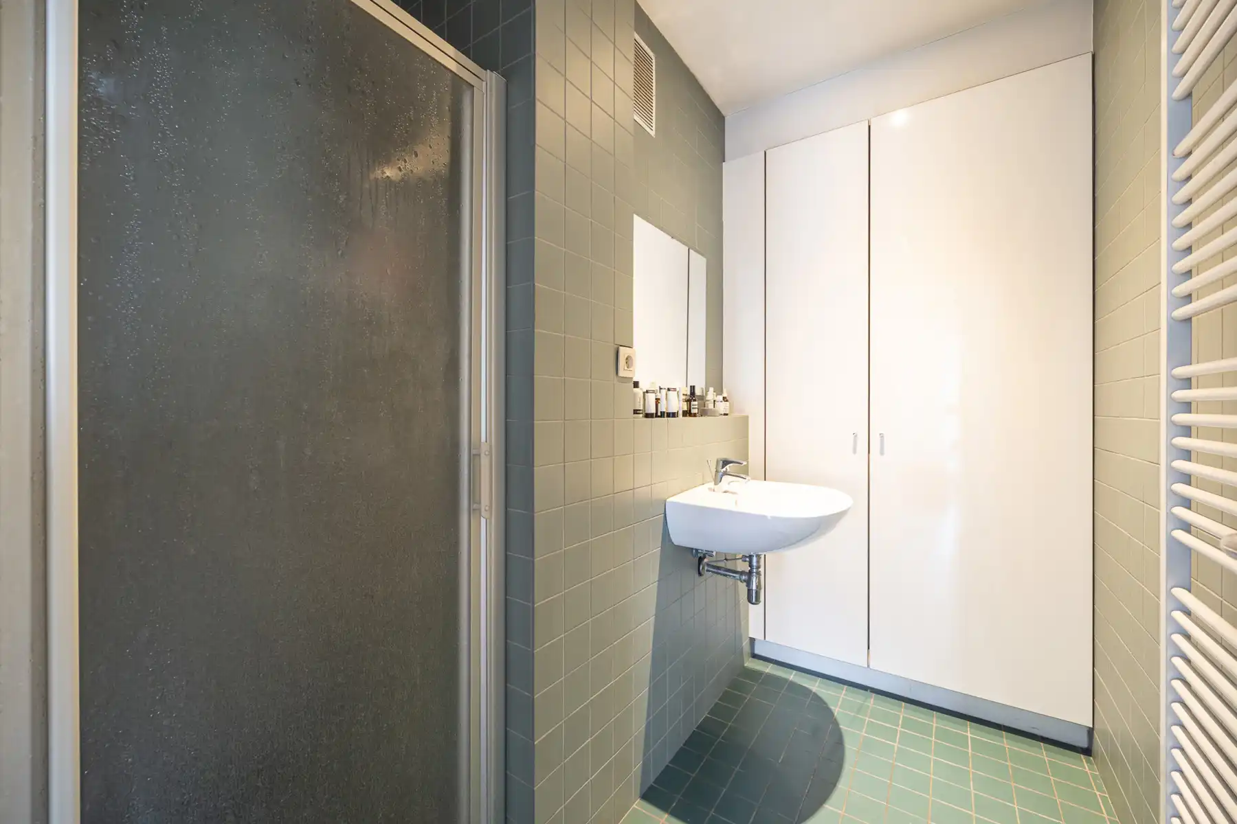 Charmant 2-slaapkamerappartement met balkon in het centrum foto 7