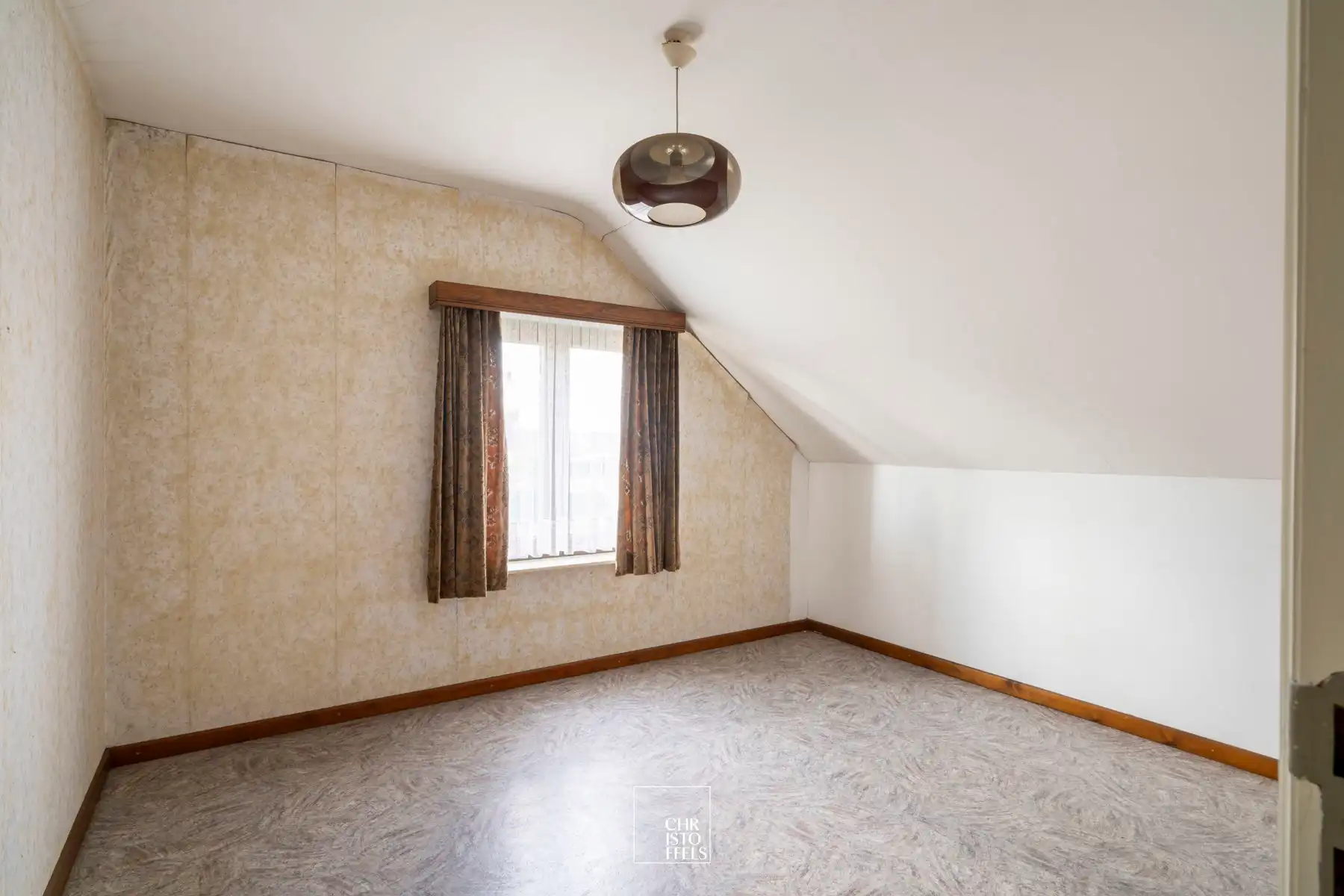 Ruime gezinswoning (232m²) met 5 slaapkamers te Zutendaal!  foto 16