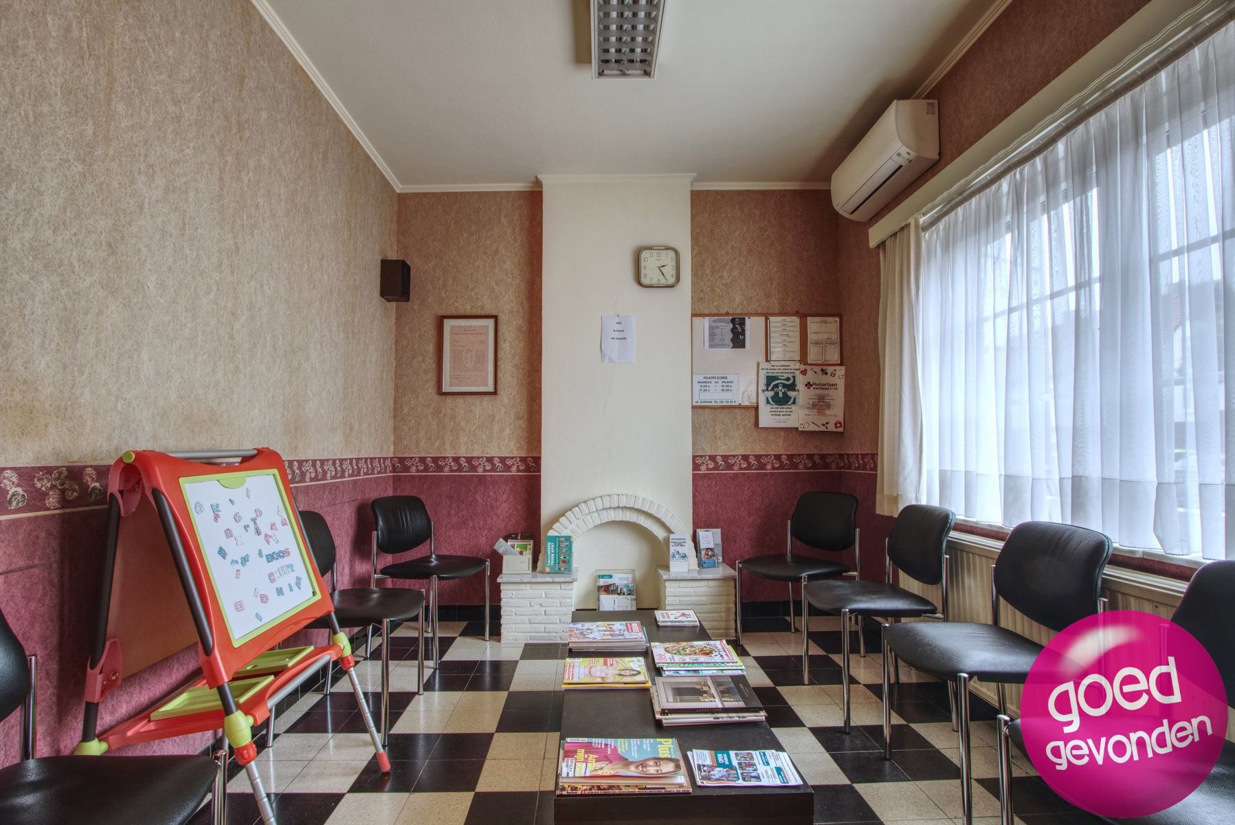 WONING - PRAKTIJK - 4 SLK - 3 BDK - TUIN - TERRAS - PARKING foto 4