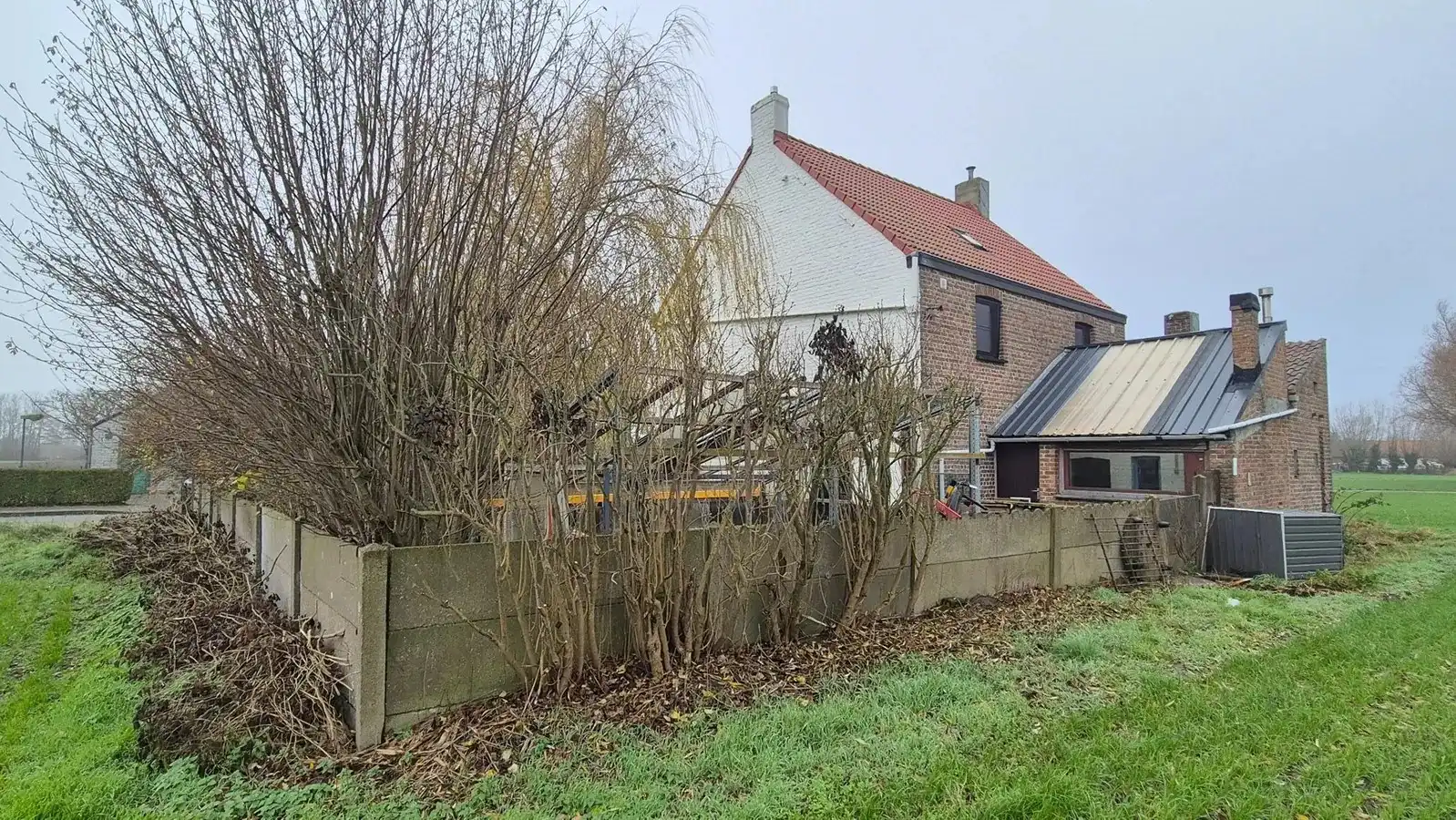 Oudenburg: te vernieuwen landelijke woning foto 15