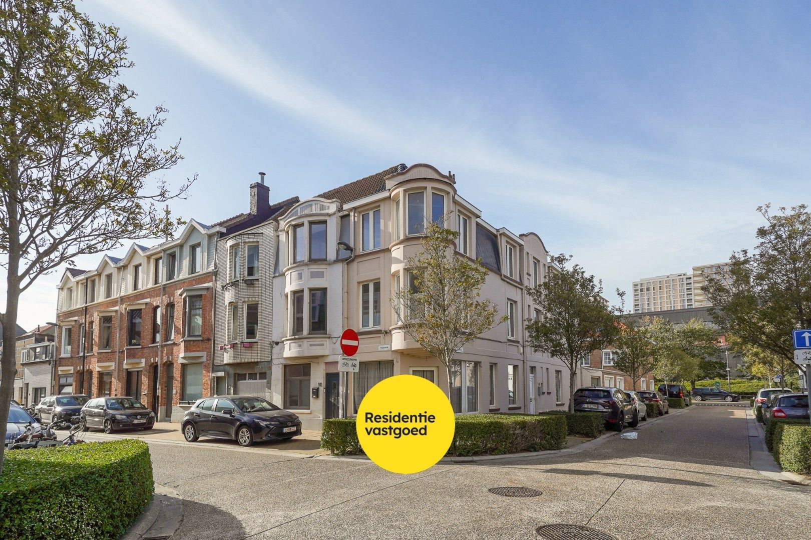 Stijlvol gerenoveerde gezinswoning met karaktervolle gevel in het hart van Mariakerke (Oostende) foto 26
