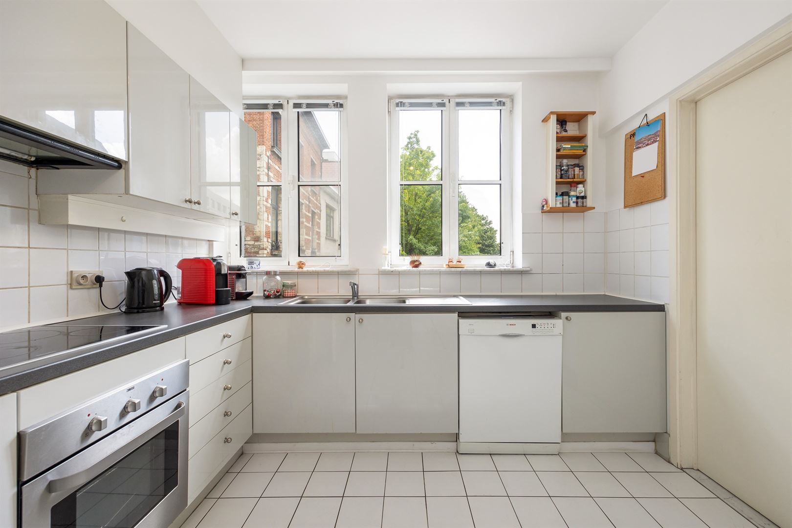 Licht en ruim wonen in hartje stad foto 8