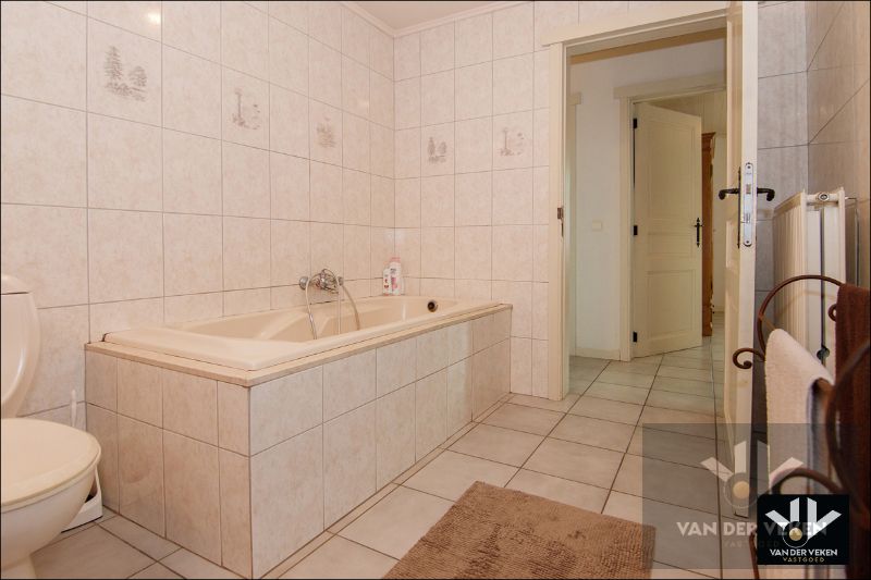 PERFECT ONDERHOUDEN, ENERGIEZUINIGE WONING OP MEER DAN 14 AREN! foto 28