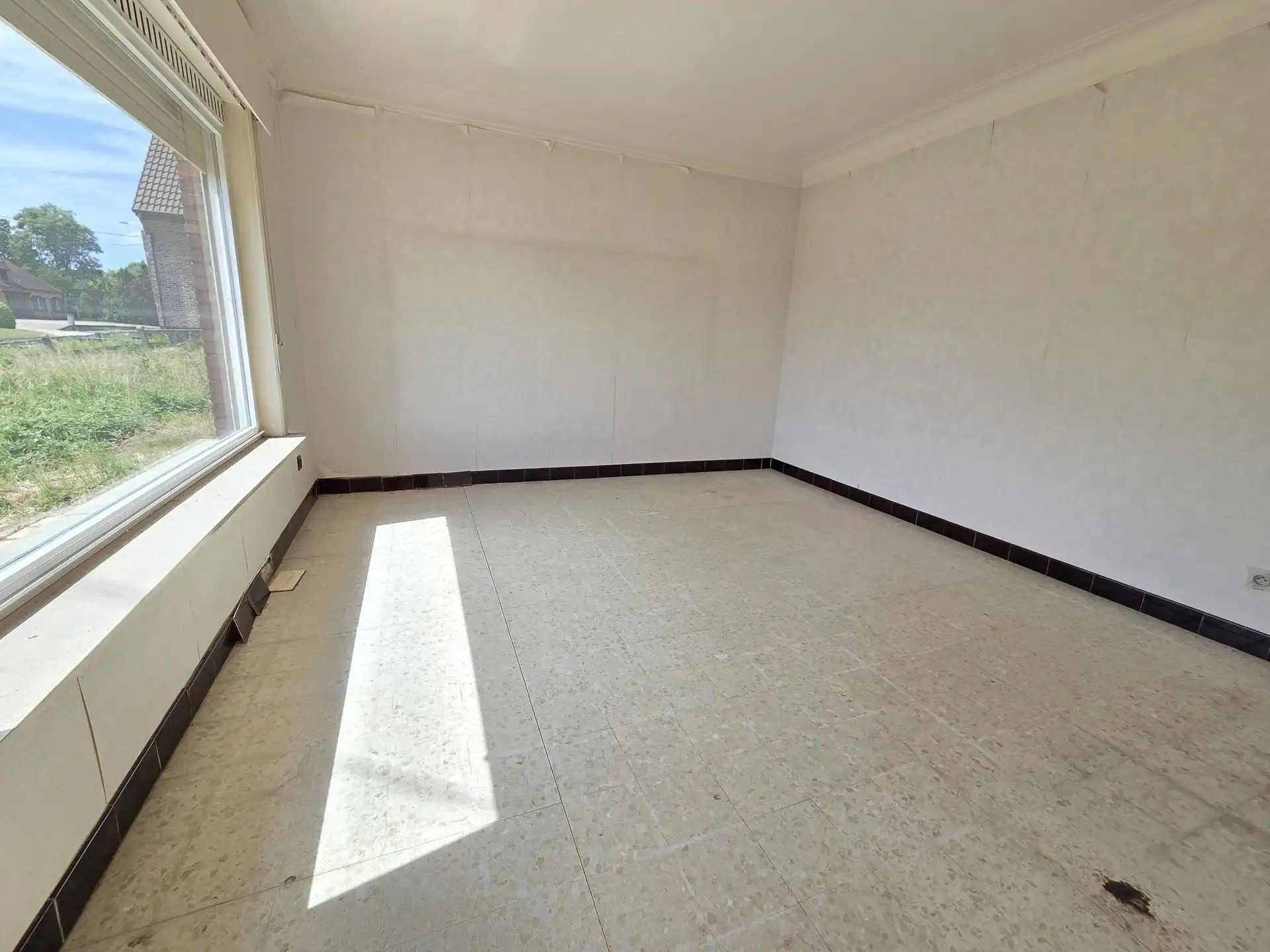 Vrijstaande woning met 4 slks op een perceel van 3135m² met mooi groen verzicht. Toplocatie! foto 11