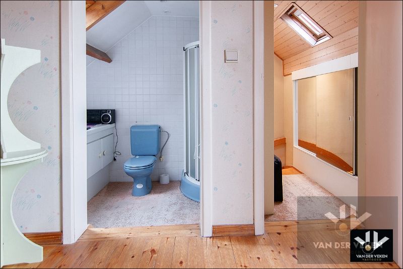 RUIME GEZINSWONING MET 4 SLPK EN PRAKTIJKRUIMTE foto 35